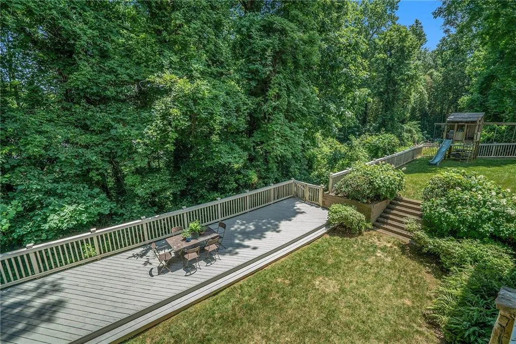 670 Mount Paran Road, Atlanta, Georgia 30327, 5 Bedrooms Bedrooms, ,4 BathroomsBathrooms,Residential,Sold,670 Mount Paran Road,6874097