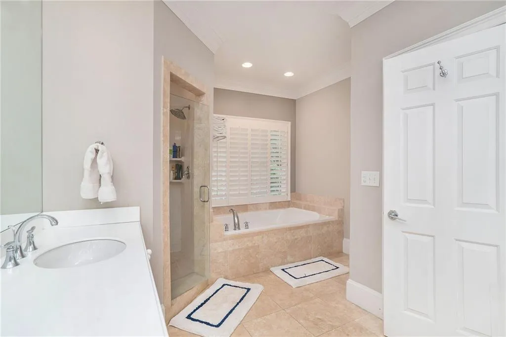 670 Mount Paran Road, Atlanta, Georgia 30327, 5 Bedrooms Bedrooms, ,4 BathroomsBathrooms,Residential,Sold,670 Mount Paran Road,6874097