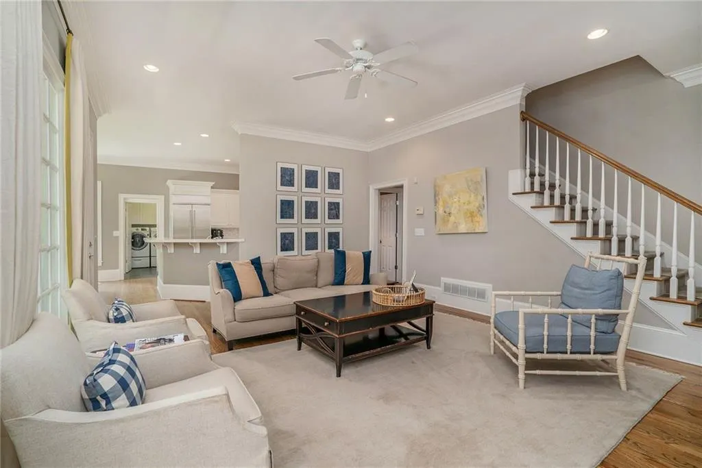 670 Mount Paran Road, Atlanta, Georgia 30327, 5 Bedrooms Bedrooms, ,4 BathroomsBathrooms,Residential,Sold,670 Mount Paran Road,6874097