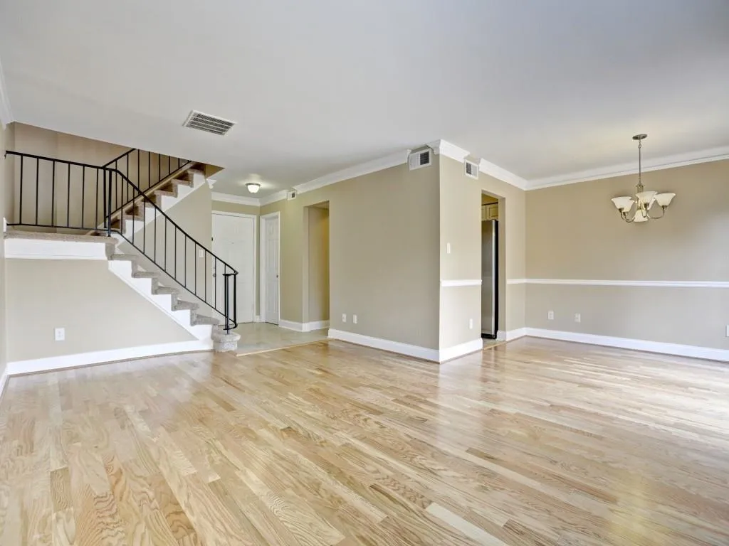 6980 Roswell Road Unit B10, Atlanta, Georgia 30328, 2 Bedrooms Bedrooms, ,1 BathroomBathrooms,Residential,Sold,6980 Roswell Road Unit B10,5748375