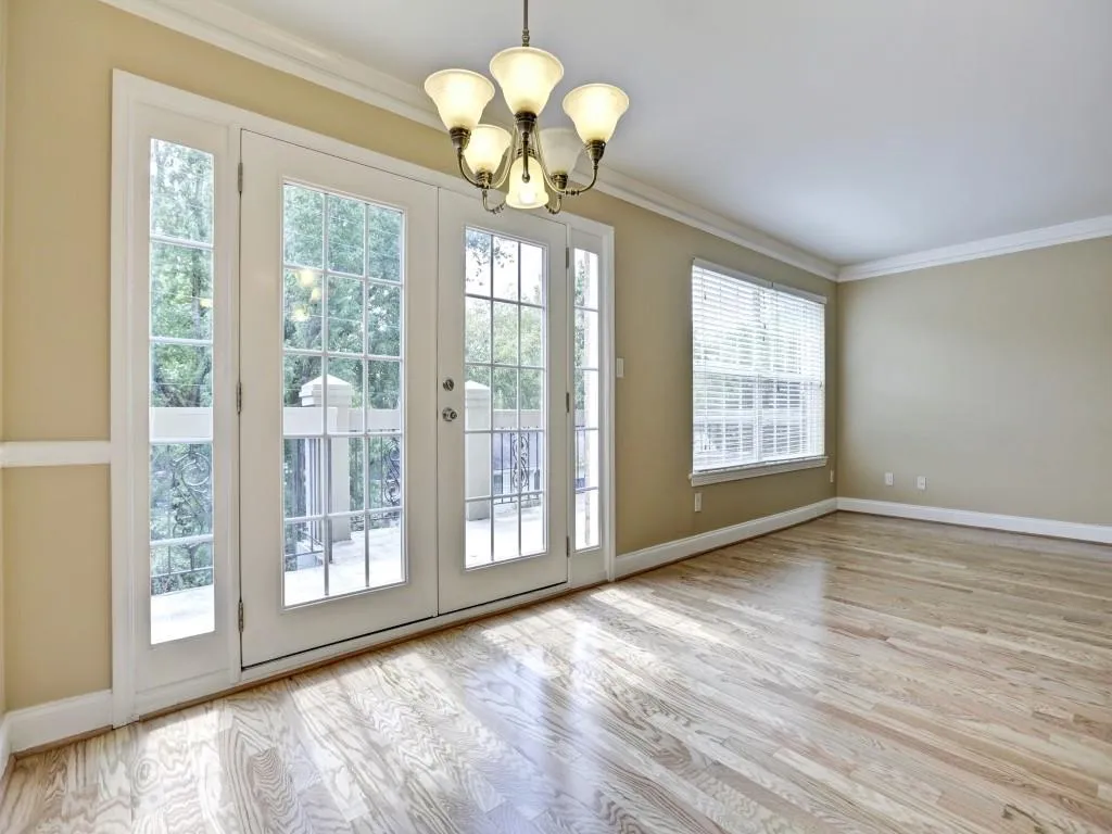 6980 Roswell Road Unit B10, Atlanta, Georgia 30328, 2 Bedrooms Bedrooms, ,1 BathroomBathrooms,Residential,Sold,6980 Roswell Road Unit B10,5748375