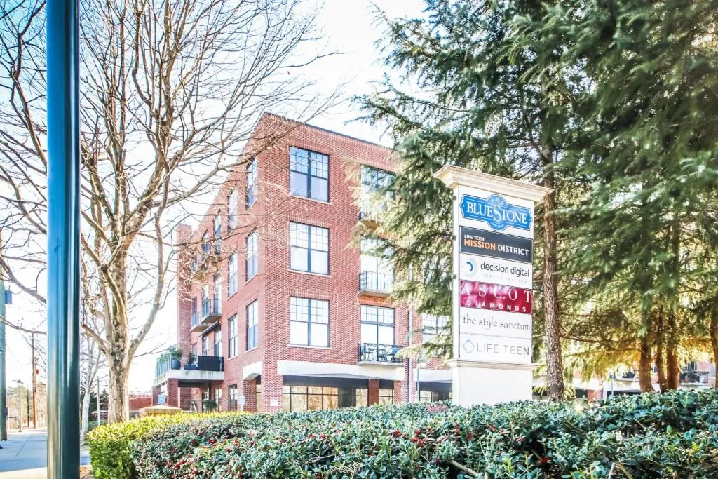 6105 Blue Stone Road Unit 101, Sandy Springs, Georgia 30328, 1 Bedroom Bedrooms, ,1 BathroomBathrooms,Residential,Sold,6105 Blue Stone Road Unit 101,6830867