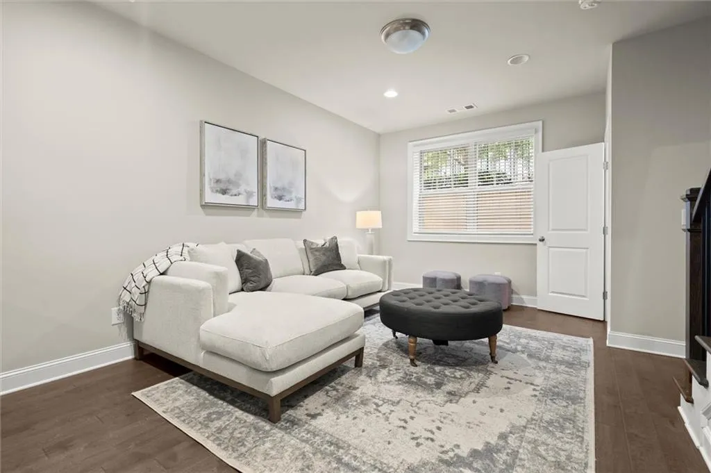 4335 Parkside Place, Atlanta, Georgia 30342, 2 Bedrooms Bedrooms, ,2 BathroomsBathrooms,Residential,For Sale,4335 Parkside Place,7662129