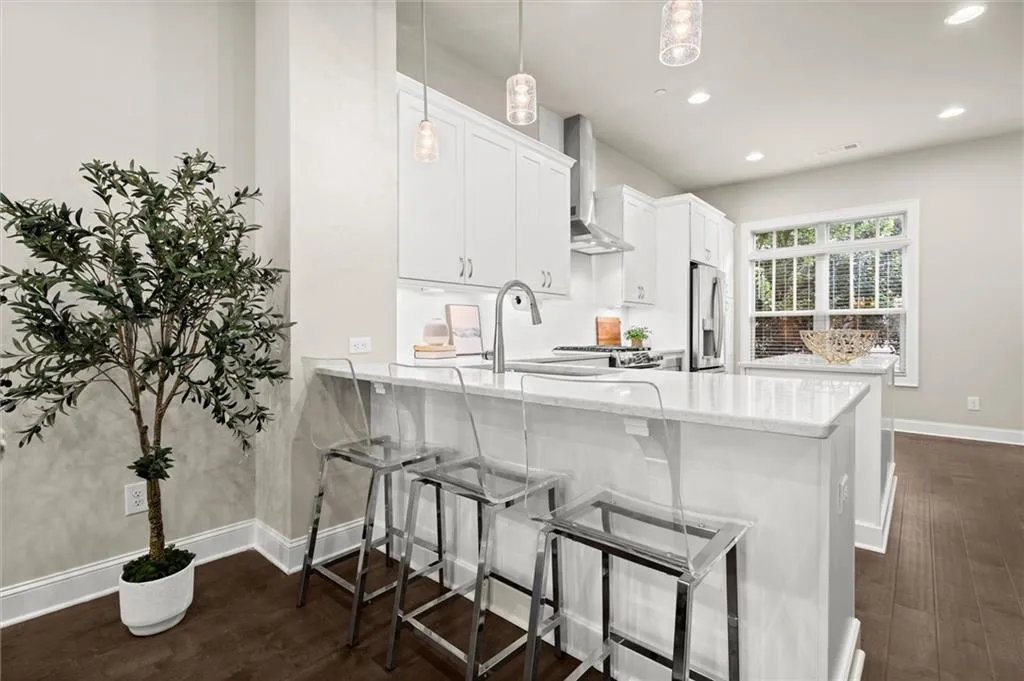 4335 Parkside Place, Atlanta, Georgia 30342, 2 Bedrooms Bedrooms, ,2 BathroomsBathrooms,Residential,For Sale,4335 Parkside Place,7662129