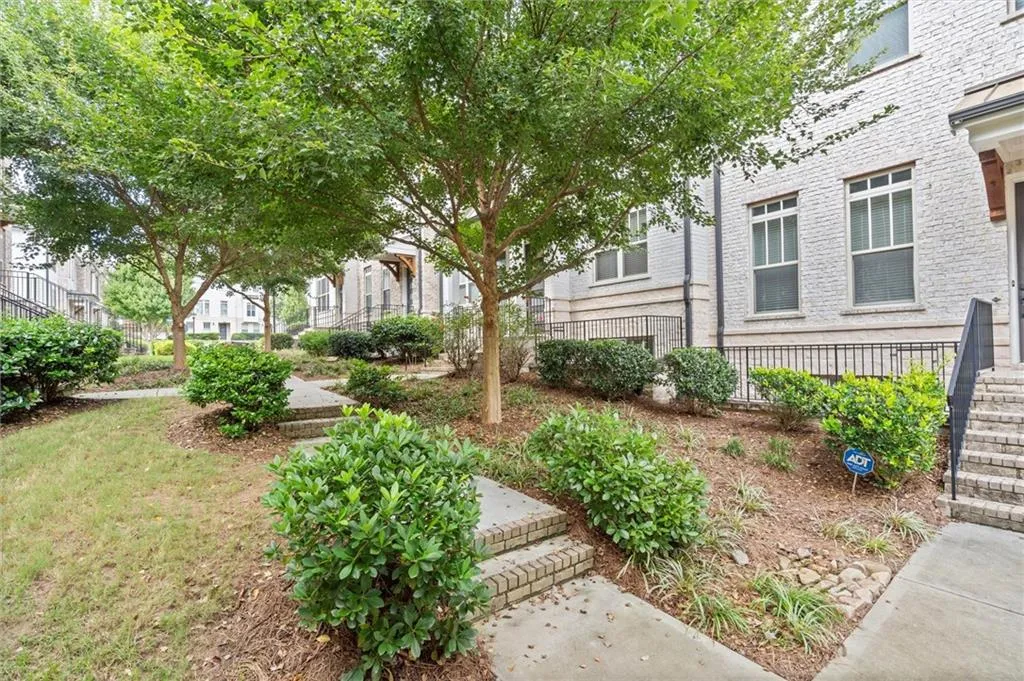 4335 Parkside Place, Atlanta, Georgia 30342, 2 Bedrooms Bedrooms, ,2 BathroomsBathrooms,Residential,For Sale,4335 Parkside Place,7662129