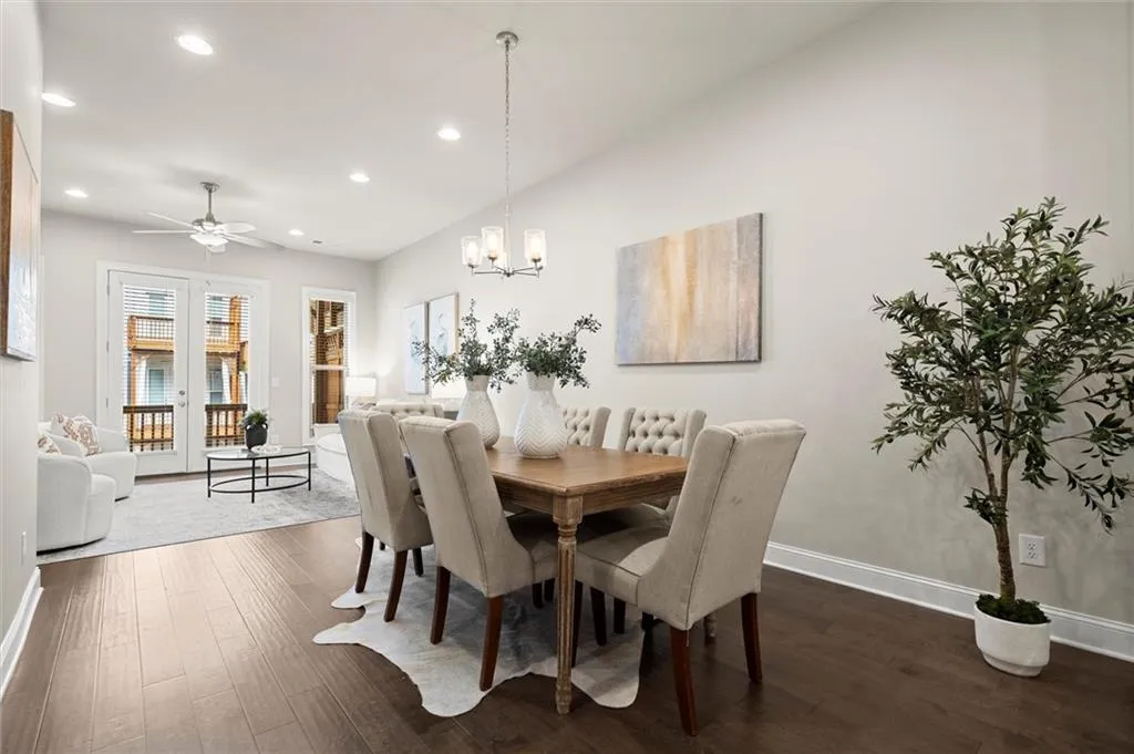 4335 Parkside Place, Atlanta, Georgia 30342, 2 Bedrooms Bedrooms, ,2 BathroomsBathrooms,Residential,For Sale,4335 Parkside Place,7662129