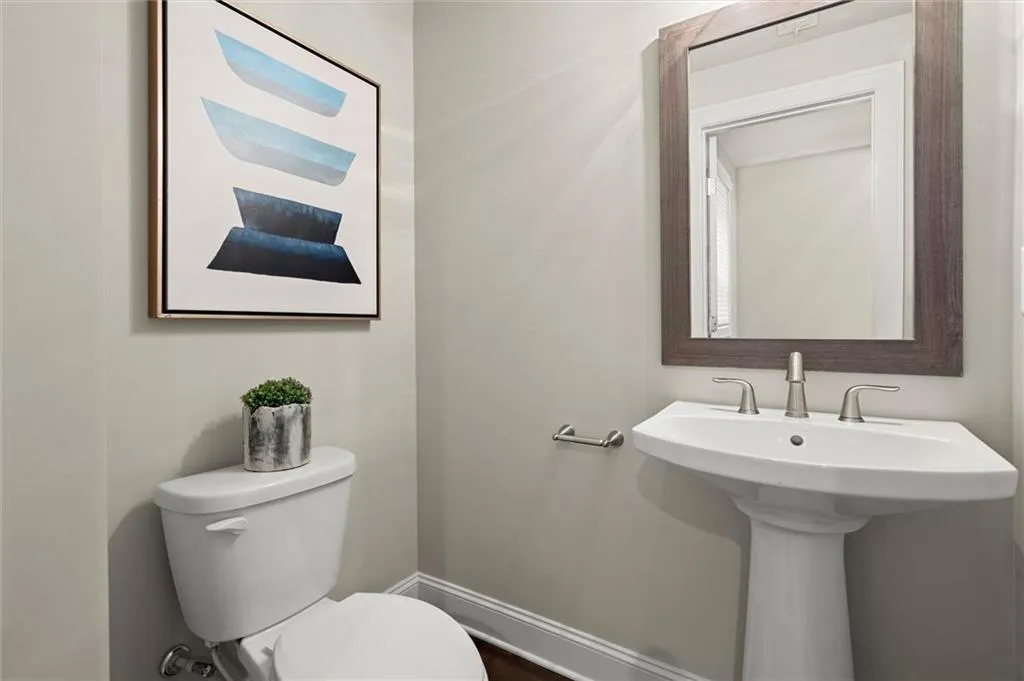4335 Parkside Place, Atlanta, Georgia 30342, 2 Bedrooms Bedrooms, ,2 BathroomsBathrooms,Residential,For Sale,4335 Parkside Place,7662129
