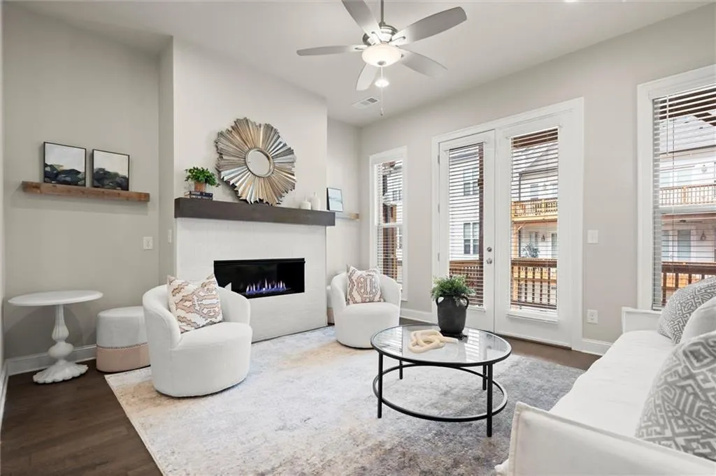 4335 Parkside Place, Atlanta, Georgia 30342, 2 Bedrooms Bedrooms, ,2 BathroomsBathrooms,Residential,For Sale,4335 Parkside Place,7662129