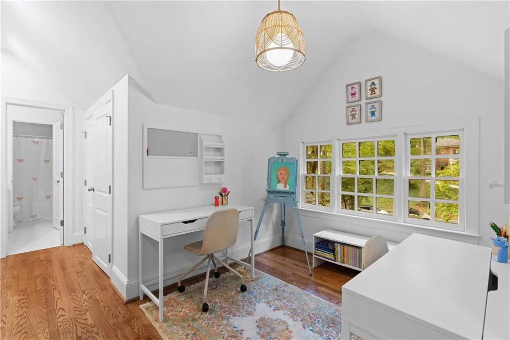 2772 Mornington Drive Nw, Atlanta, Georgia 30327, 5 Bedrooms Bedrooms, ,4 BathroomsBathrooms,Residential,For Sale,2772 Mornington Drive Nw,7665836