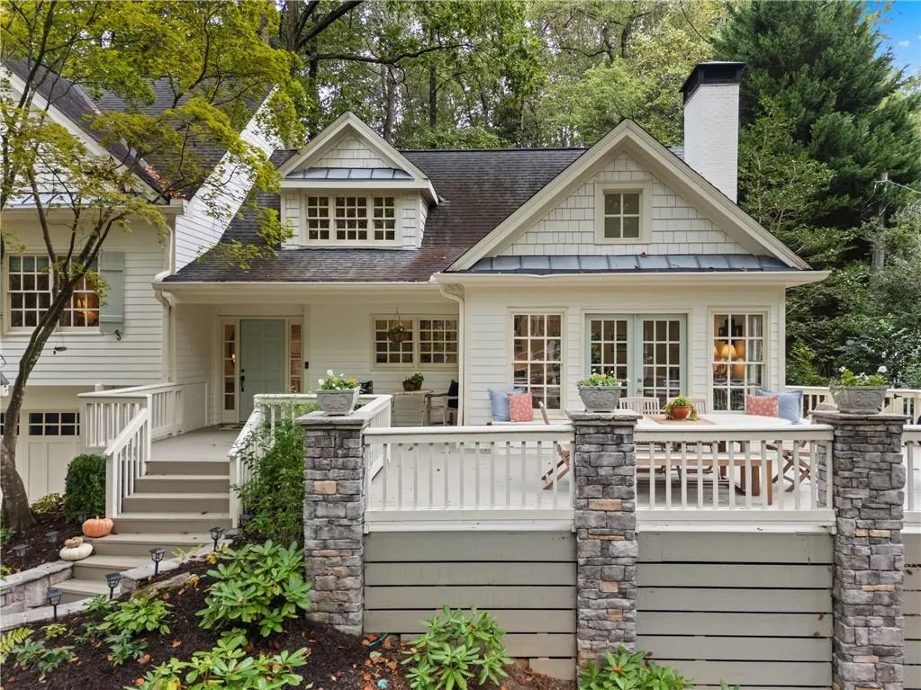 2772 Mornington Drive Nw, Atlanta, Georgia 30327, 5 Bedrooms Bedrooms, ,4 BathroomsBathrooms,Residential,For Sale,2772 Mornington Drive Nw,7665836
