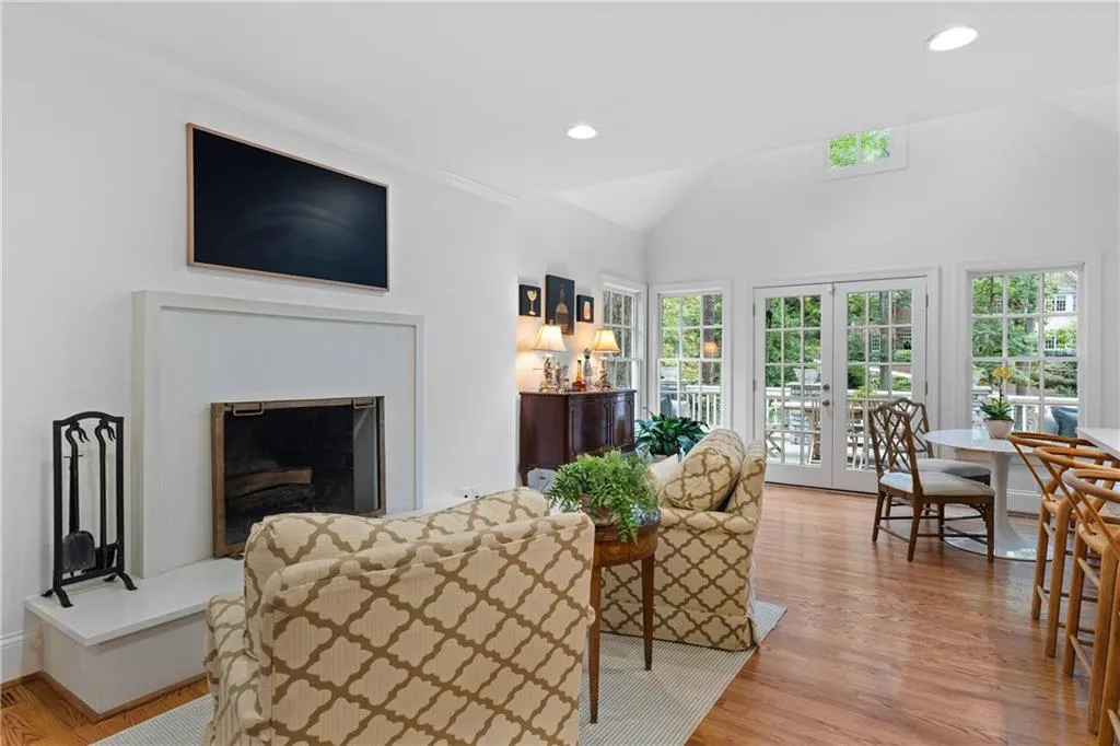 2772 Mornington Drive Nw, Atlanta, Georgia 30327, 5 Bedrooms Bedrooms, ,4 BathroomsBathrooms,Residential,For Sale,2772 Mornington Drive Nw,7665836