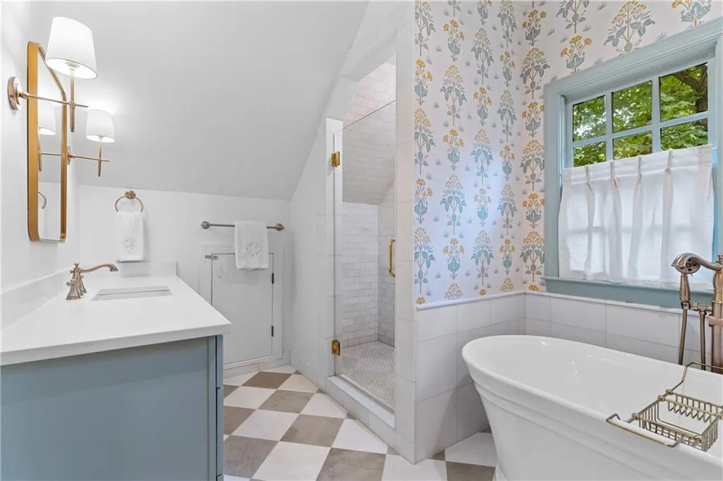 2772 Mornington Drive Nw, Atlanta, Georgia 30327, 5 Bedrooms Bedrooms, ,4 BathroomsBathrooms,Residential,For Sale,2772 Mornington Drive Nw,7665836
