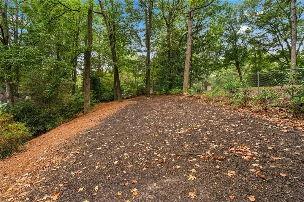 2772 Mornington Drive Nw, Atlanta, Georgia 30327, 5 Bedrooms Bedrooms, ,4 BathroomsBathrooms,Residential,For Sale,2772 Mornington Drive Nw,7665836