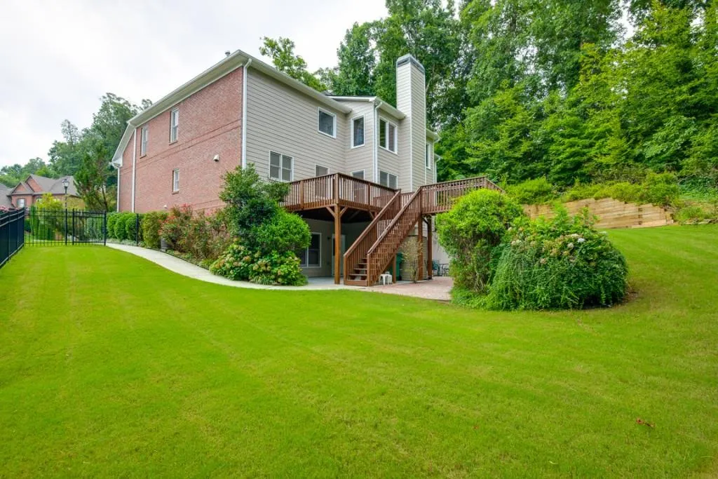 585 Trowbrook Road, Sandy Springs, Georgia 30350, 5 Bedrooms Bedrooms, ,4 BathroomsBathrooms,Residential,Sold,585 Trowbrook Road,6048053