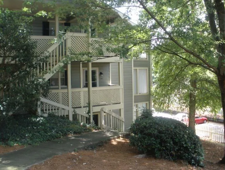 1107 Natchez Trace, Dunwoody, Georgia 30350, 2 Bedrooms Bedrooms, ,1 BathroomBathrooms,Residential,Sold,1107 Natchez Trace,5890554