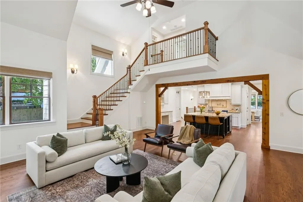 279 Lakeview Avenue Ne, Atlanta, Georgia 30305, 4 Bedrooms Bedrooms, ,4 BathroomsBathrooms,Residential,For Sale,279 Lakeview Avenue Ne,7647938