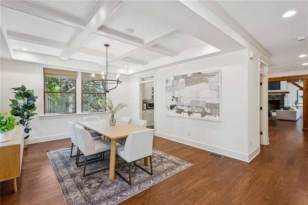 279 Lakeview Avenue Ne, Atlanta, Georgia 30305, 4 Bedrooms Bedrooms, ,4 BathroomsBathrooms,Residential,For Sale,279 Lakeview Avenue Ne,7647938
