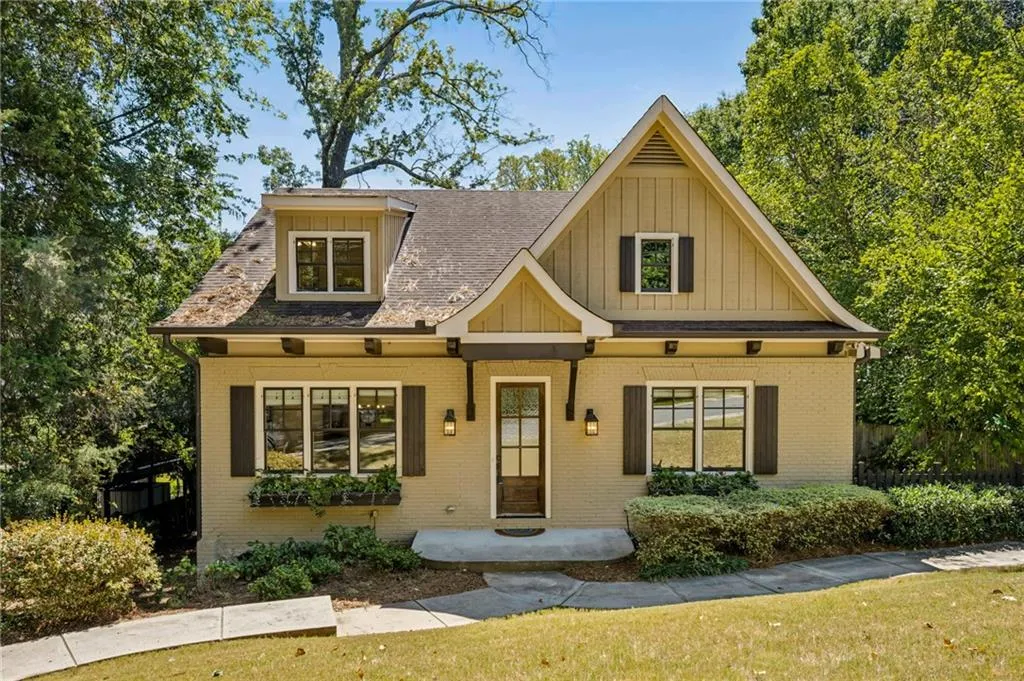 279 Lakeview Avenue Ne, Atlanta, Georgia 30305, 4 Bedrooms Bedrooms, ,4 BathroomsBathrooms,Residential,For Sale,279 Lakeview Avenue Ne,7647938