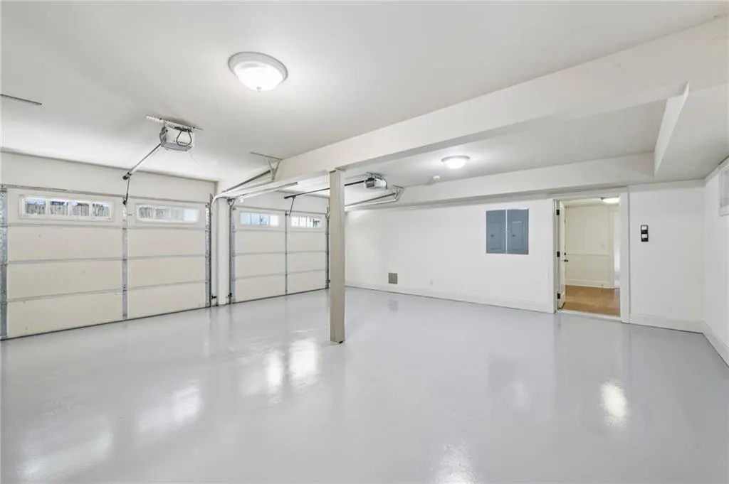 Freshy painted floors.