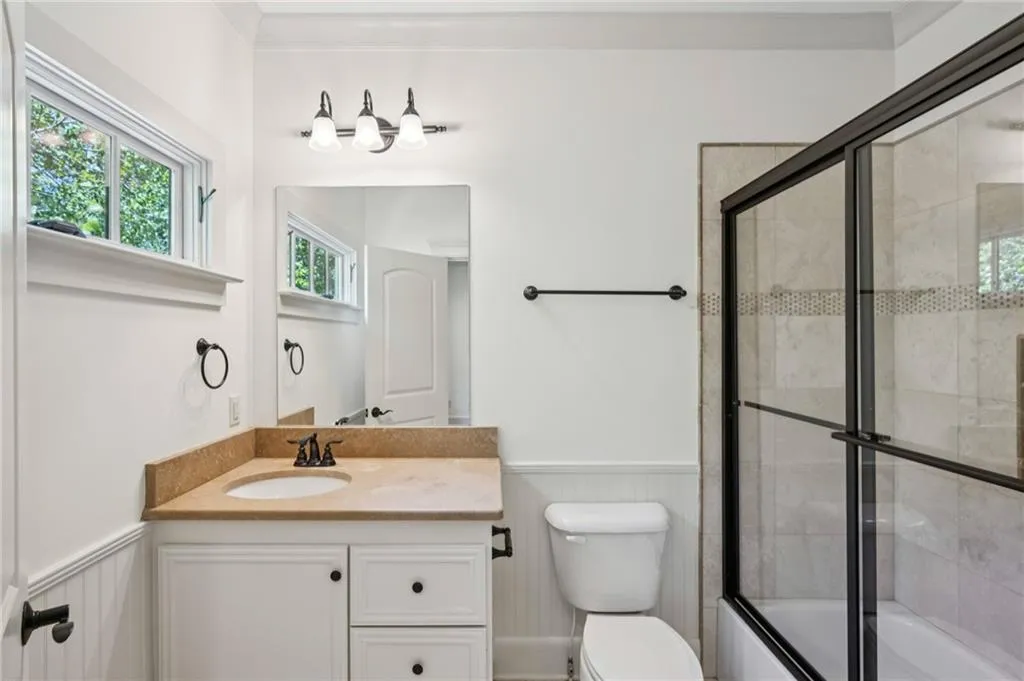 279 Lakeview Avenue Ne, Atlanta, Georgia 30305, 4 Bedrooms Bedrooms, 0 ,4 BathroomsBathrooms,Residential,For Sale,279 Lakeview Avenue Ne,7647938