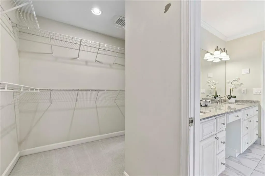 7155 Roswell Road Ne Unit 58, Sandy Springs, Georgia 30328, 2 Bedrooms Bedrooms, ,2 BathroomsBathrooms,Residential,For Sale,7155 Roswell Road Ne Unit 58,7655903