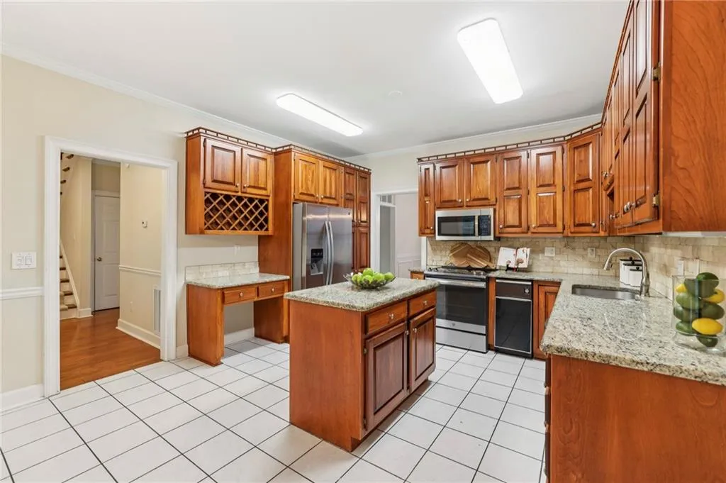 7155 Roswell Road Ne Unit 58, Sandy Springs, Georgia 30328, 2 Bedrooms Bedrooms, ,2 BathroomsBathrooms,Residential,For Sale,7155 Roswell Road Ne Unit 58,7655903