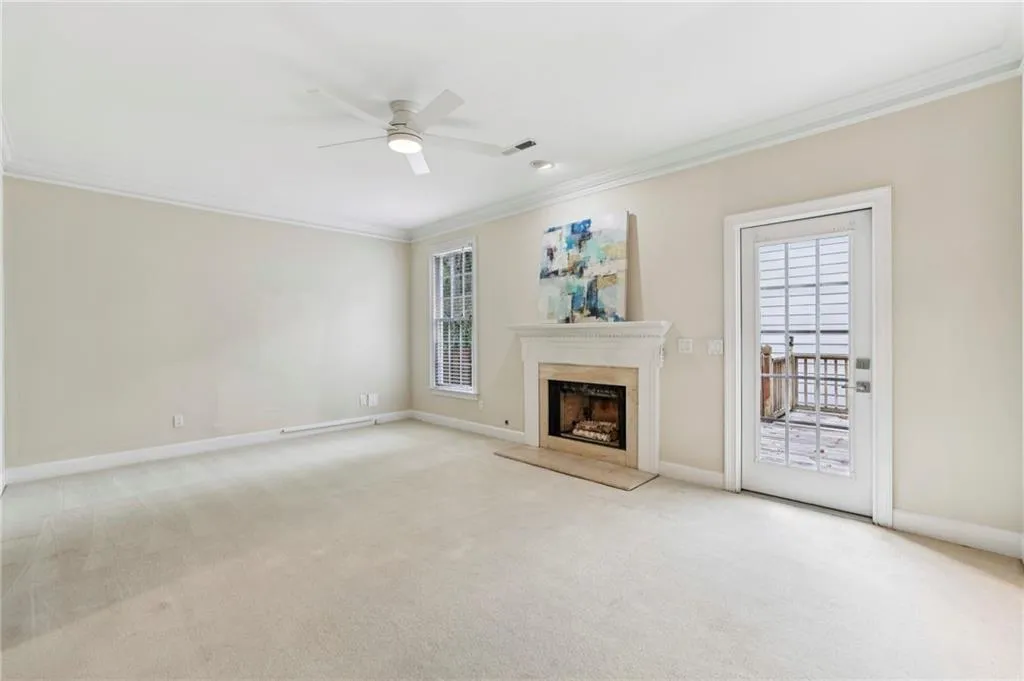 7155 Roswell Road Ne Unit 58, Sandy Springs, Georgia 30328, 2 Bedrooms Bedrooms, ,2 BathroomsBathrooms,Residential,For Sale,7155 Roswell Road Ne Unit 58,7655903
