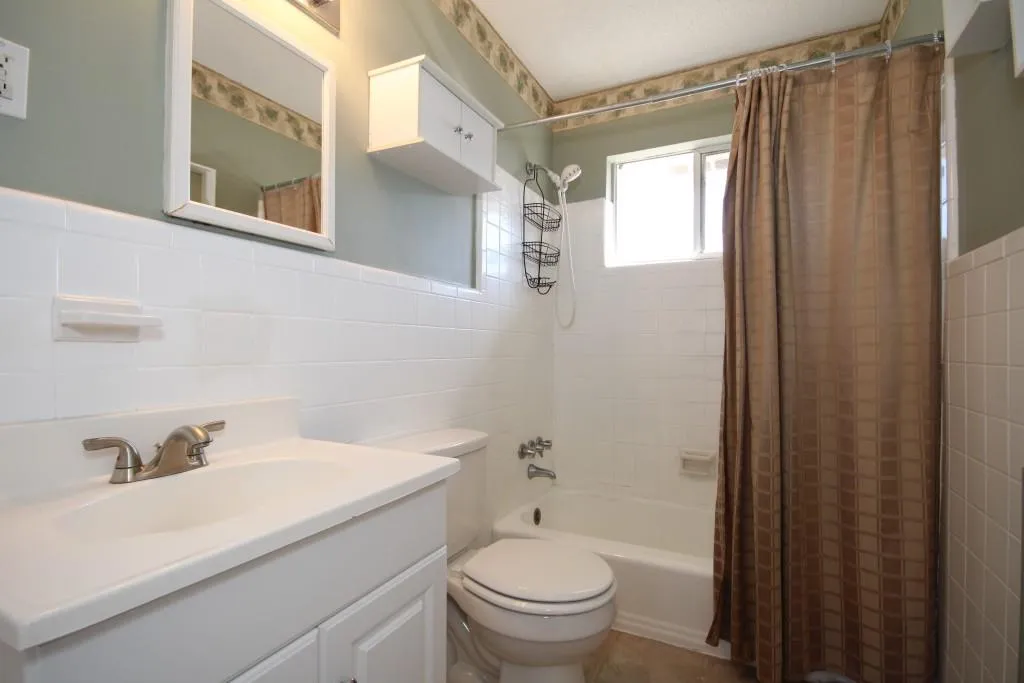 315 Hilderbrand Drive Unit B4, Sandy Springs, Georgia 30328, 2 Bedrooms Bedrooms, ,1 BathroomBathrooms,Residential,Sold,315 Hilderbrand Drive Unit B4,5637064