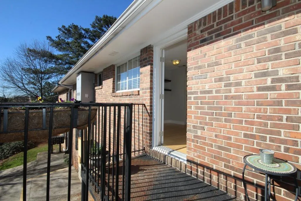 315 Hilderbrand Drive Unit B4, Sandy Springs, Georgia 30328, 2 Bedrooms Bedrooms, ,1 BathroomBathrooms,Residential,Sold,315 Hilderbrand Drive Unit B4,5637064