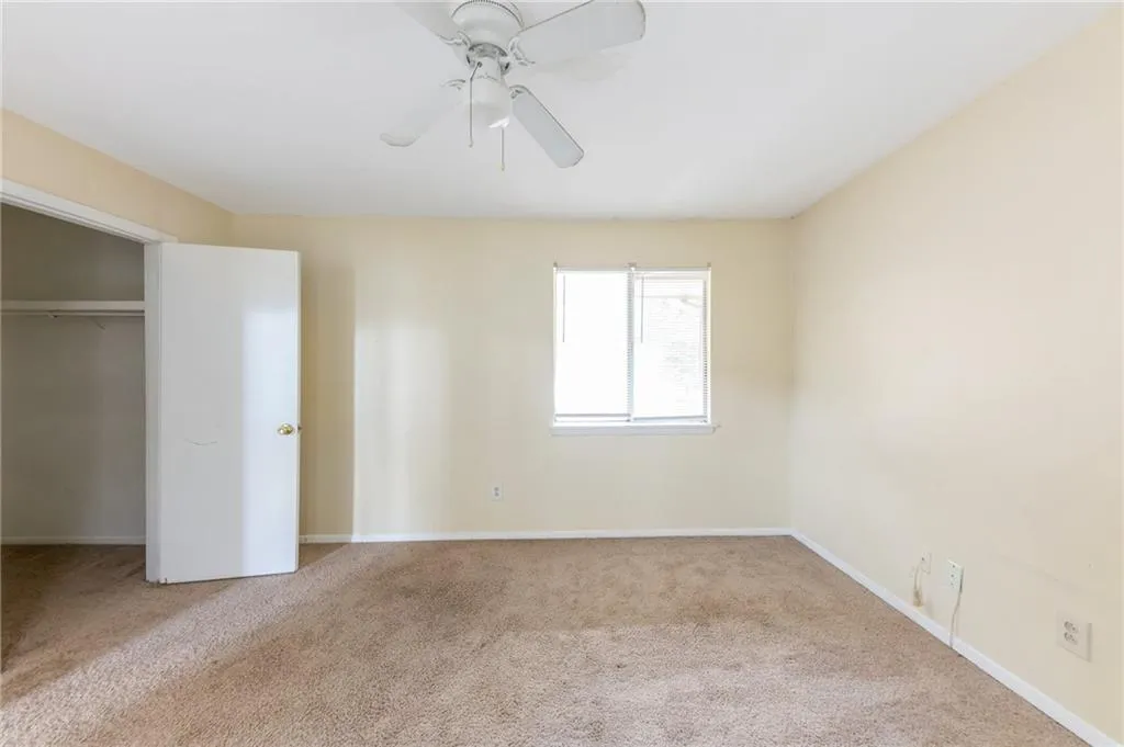 346 Carpenter Drive Unit 70, Atlanta, Georgia 30328, 2 Bedrooms Bedrooms, ,2 BathroomsBathrooms,Residential,For Sale,346 Carpenter Drive Unit 70,7583212