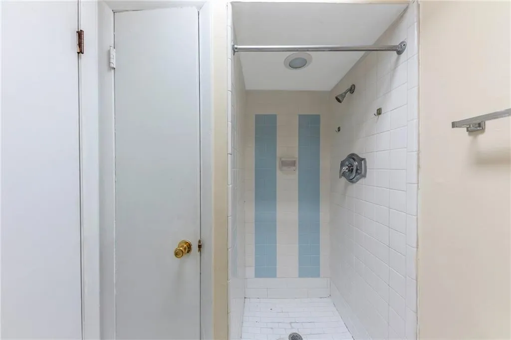 346 Carpenter Drive Unit 70, Atlanta, Georgia 30328, 2 Bedrooms Bedrooms, ,2 BathroomsBathrooms,Residential,For Sale,346 Carpenter Drive Unit 70,7583212