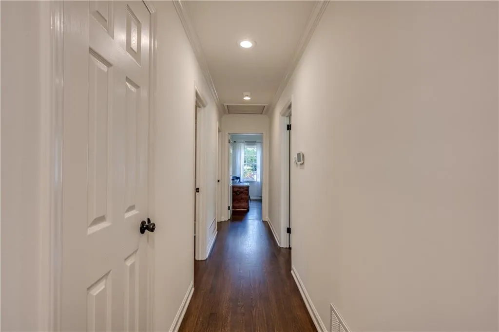 653 Starlight Drive, Atlanta, Georgia 30342, 4 Bedrooms Bedrooms, ,3 BathroomsBathrooms,Residential,Sold,653 Starlight Drive,6561226