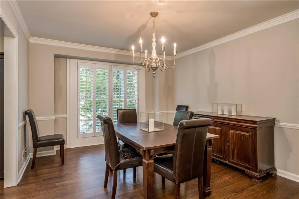 653 Starlight Drive, Atlanta, Georgia 30342, 4 Bedrooms Bedrooms, ,3 BathroomsBathrooms,Residential,Sold,653 Starlight Drive,6561226