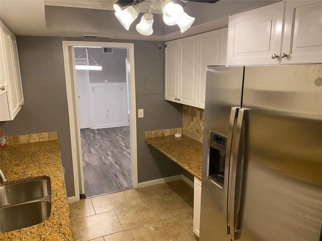 6851 Roswell Road Unit A11, Atlanta, Georgia 30328, 3 Bedrooms Bedrooms, ,2 BathroomsBathrooms,Residential,Sold,6851 Roswell Road Unit A11,6780017