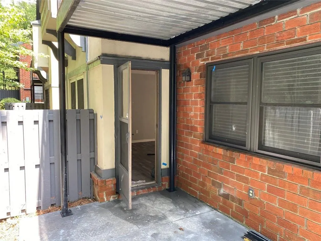 6851 Roswell Road Unit A11, Atlanta, Georgia 30328, 3 Bedrooms Bedrooms, ,2 BathroomsBathrooms,Residential,Sold,6851 Roswell Road Unit A11,6780017