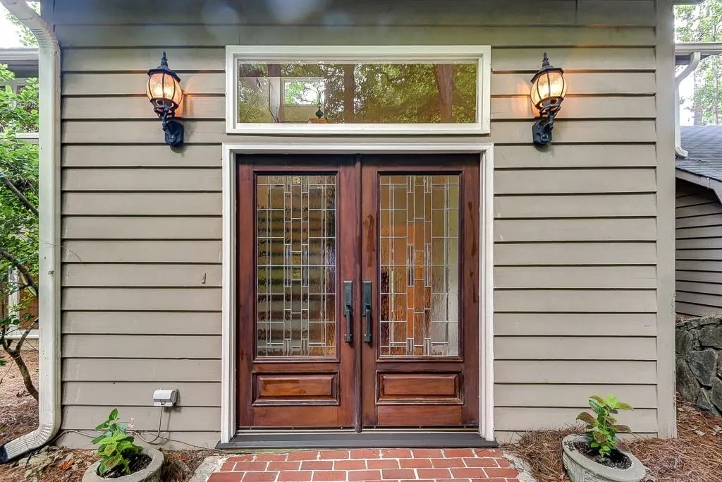 165 River Court Parkway, Atlanta, Georgia 30328, 3 Bedrooms Bedrooms, ,3 BathroomsBathrooms,Residential,Sold,165 River Court Parkway,6046311
