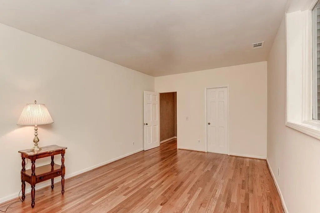 165 River Court Parkway, Atlanta, Georgia 30328, 3 Bedrooms Bedrooms, ,3 BathroomsBathrooms,Residential,Sold,165 River Court Parkway,6046311