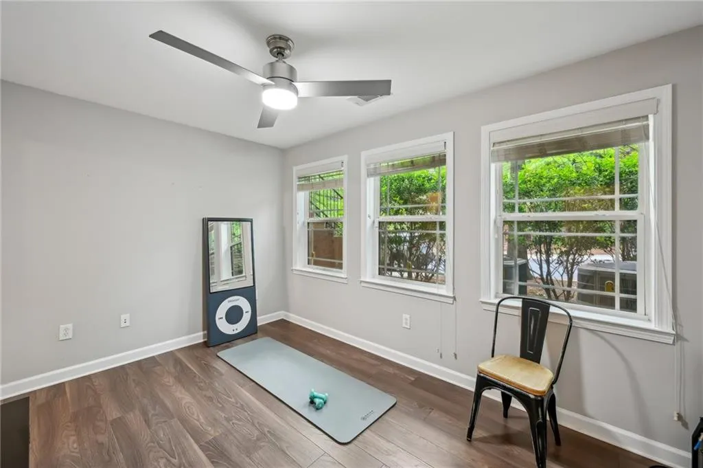 62 High Top Point, Sandy Springs, Georgia 30328, 3 Bedrooms Bedrooms, ,3 BathroomsBathrooms,Residential,For Sale,62 High Top Point,7568555