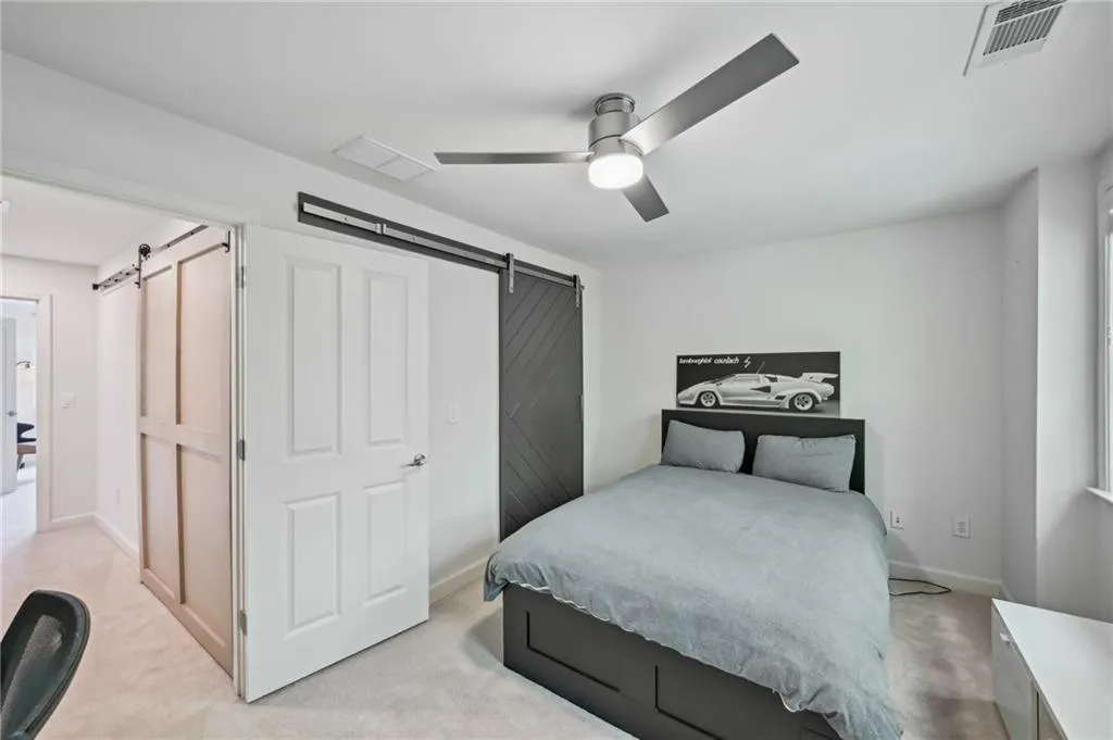 62 High Top Point, Sandy Springs, Georgia 30328, 3 Bedrooms Bedrooms, ,3 BathroomsBathrooms,Residential,For Sale,62 High Top Point,7568555