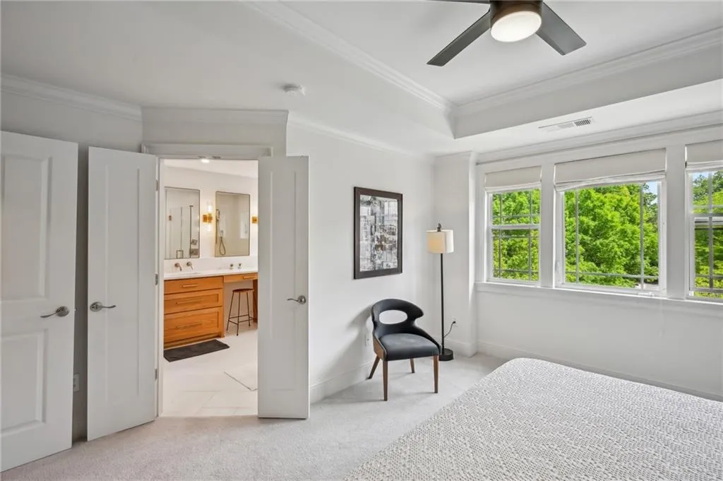 62 High Top Point, Sandy Springs, Georgia 30328, 3 Bedrooms Bedrooms, ,3 BathroomsBathrooms,Residential,For Sale,62 High Top Point,7568555