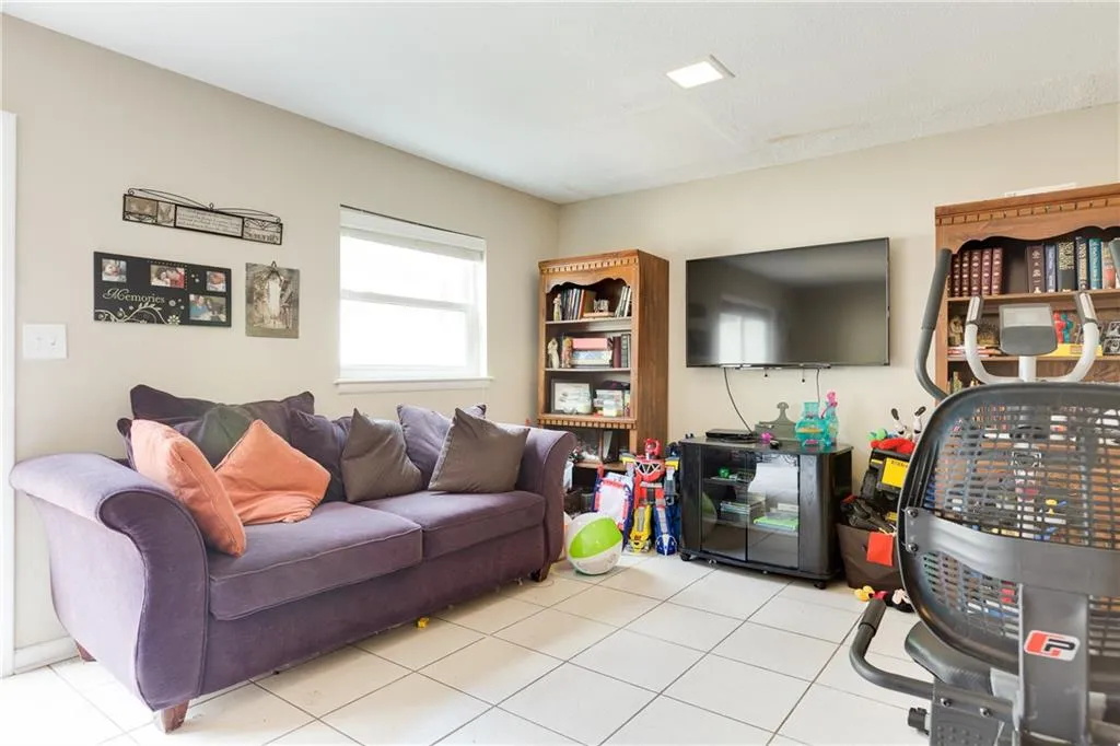 7162 Stonington Drive, Atlanta, Georgia 30328, 4 Bedrooms Bedrooms, ,3 BathroomsBathrooms,Residential,Sold,7162 Stonington Drive,6019092