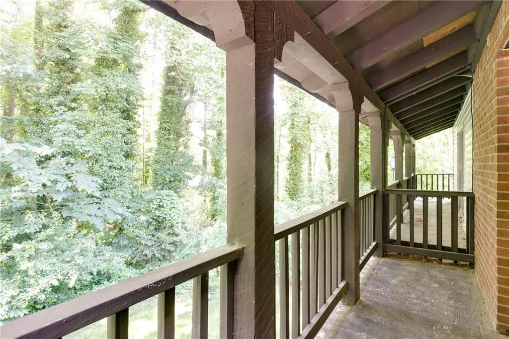 7162 Stonington Drive, Atlanta, Georgia 30328, 4 Bedrooms Bedrooms, ,3 BathroomsBathrooms,Residential,Sold,7162 Stonington Drive,6019092