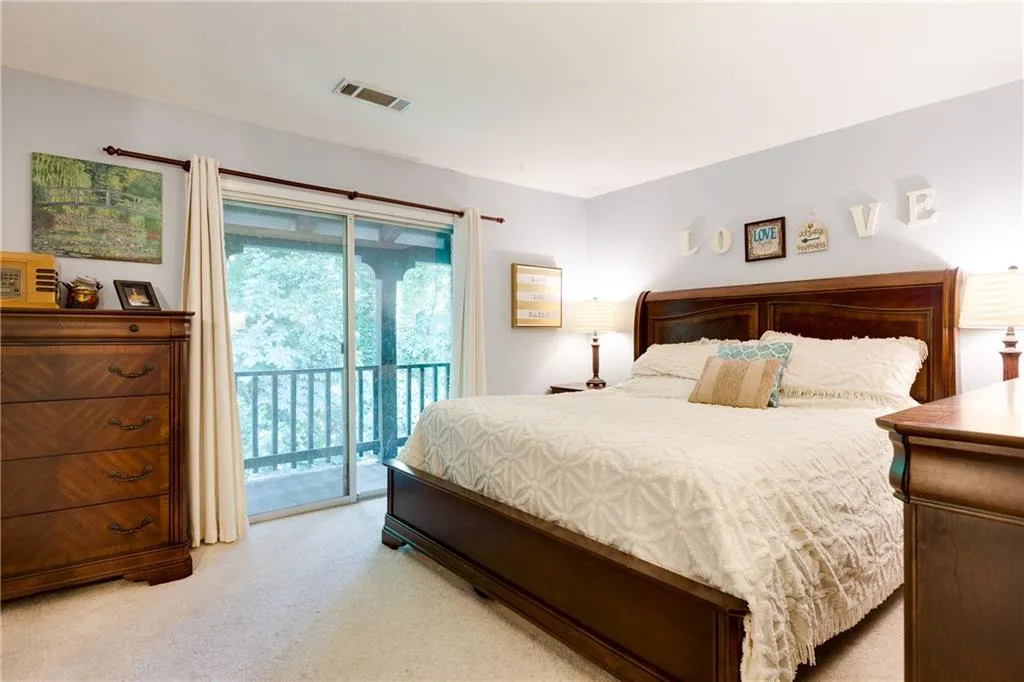 7162 Stonington Drive, Atlanta, Georgia 30328, 4 Bedrooms Bedrooms, ,3 BathroomsBathrooms,Residential,Sold,7162 Stonington Drive,6019092