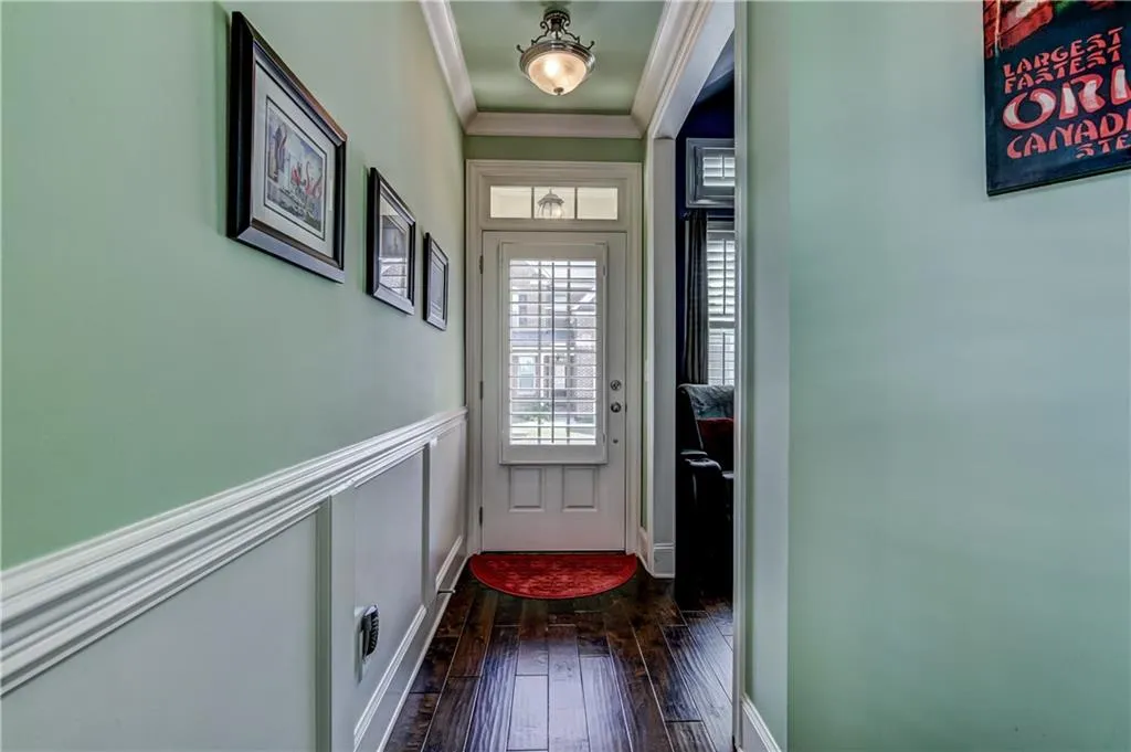 7710 Highland Bluff, Sandy Springs, Georgia 30328, 3 Bedrooms Bedrooms, ,2 BathroomsBathrooms,Residential,Sold,7710 Highland Bluff,5837305