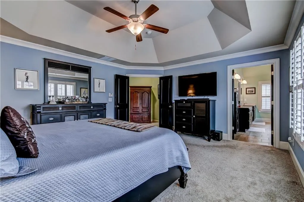 7710 Highland Bluff, Sandy Springs, Georgia 30328, 3 Bedrooms Bedrooms, ,2 BathroomsBathrooms,Residential,Sold,7710 Highland Bluff,5837305