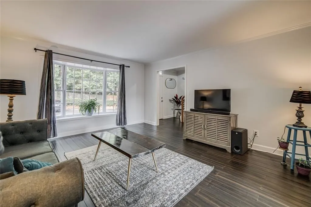 6520 Roswell Road Unit 50, Atlanta, Georgia 30328, 2 Bedrooms Bedrooms, ,1 BathroomBathrooms,Residential,Sold,6520 Roswell Road Unit 50,6934233 6520 Roswell Road Unit 50, Atlanta, Georgia 30328, 2 Bedrooms Bedrooms, ,1 BathroomBathrooms,Residential,Sold,6520 Roswell Road Unit 50,6934233