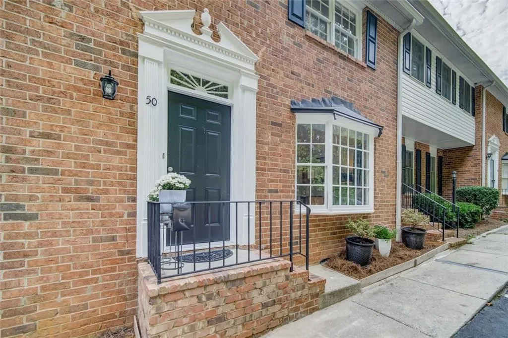 6520 Roswell Road Unit 50, Atlanta, Georgia 30328, 2 Bedrooms Bedrooms, ,1 BathroomBathrooms,Residential,Sold,6520 Roswell Road Unit 50,6934233 6520 Roswell Road Unit 50, Atlanta, Georgia 30328, 2 Bedrooms Bedrooms, ,1 BathroomBathrooms,Residential,Sold,6520 Roswell Road Unit 50,6934233