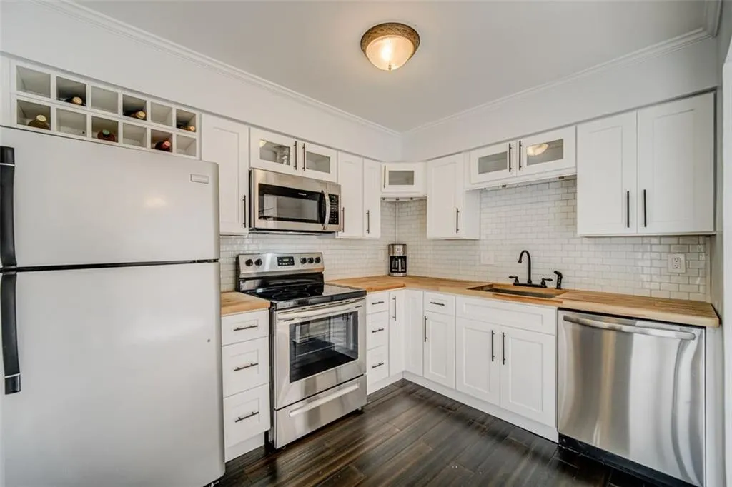 6520 Roswell Road Unit 50, Atlanta, Georgia 30328, 2 Bedrooms Bedrooms, ,1 BathroomBathrooms,Residential,Sold,6520 Roswell Road Unit 50,6934233 6520 Roswell Road Unit 50, Atlanta, Georgia 30328, 2 Bedrooms Bedrooms, ,1 BathroomBathrooms,Residential,Sold,6520 Roswell Road Unit 50,6934233