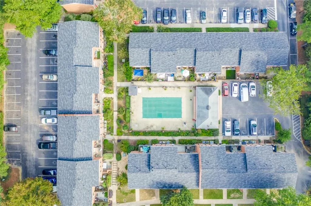 6520 Roswell Road Unit 50, Atlanta, Georgia 30328, 2 Bedrooms Bedrooms, ,1 BathroomBathrooms,Residential,Sold,6520 Roswell Road Unit 50,6934233 6520 Roswell Road Unit 50, Atlanta, Georgia 30328, 2 Bedrooms Bedrooms, ,1 BathroomBathrooms,Residential,Sold,6520 Roswell Road Unit 50,6934233