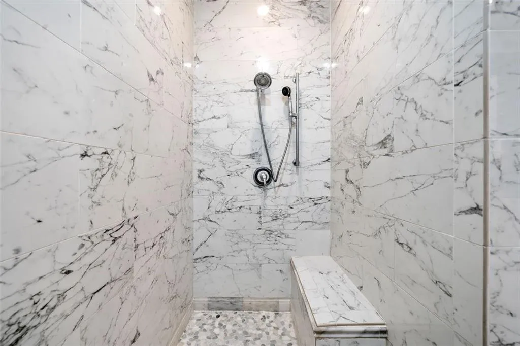 Primary Zero-entry Shower